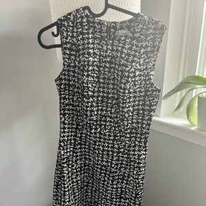 Black and white pattern Calvin Klein midi dress in size 2